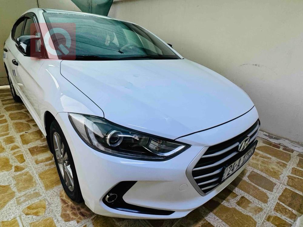 هیوندای ئەلەنترا